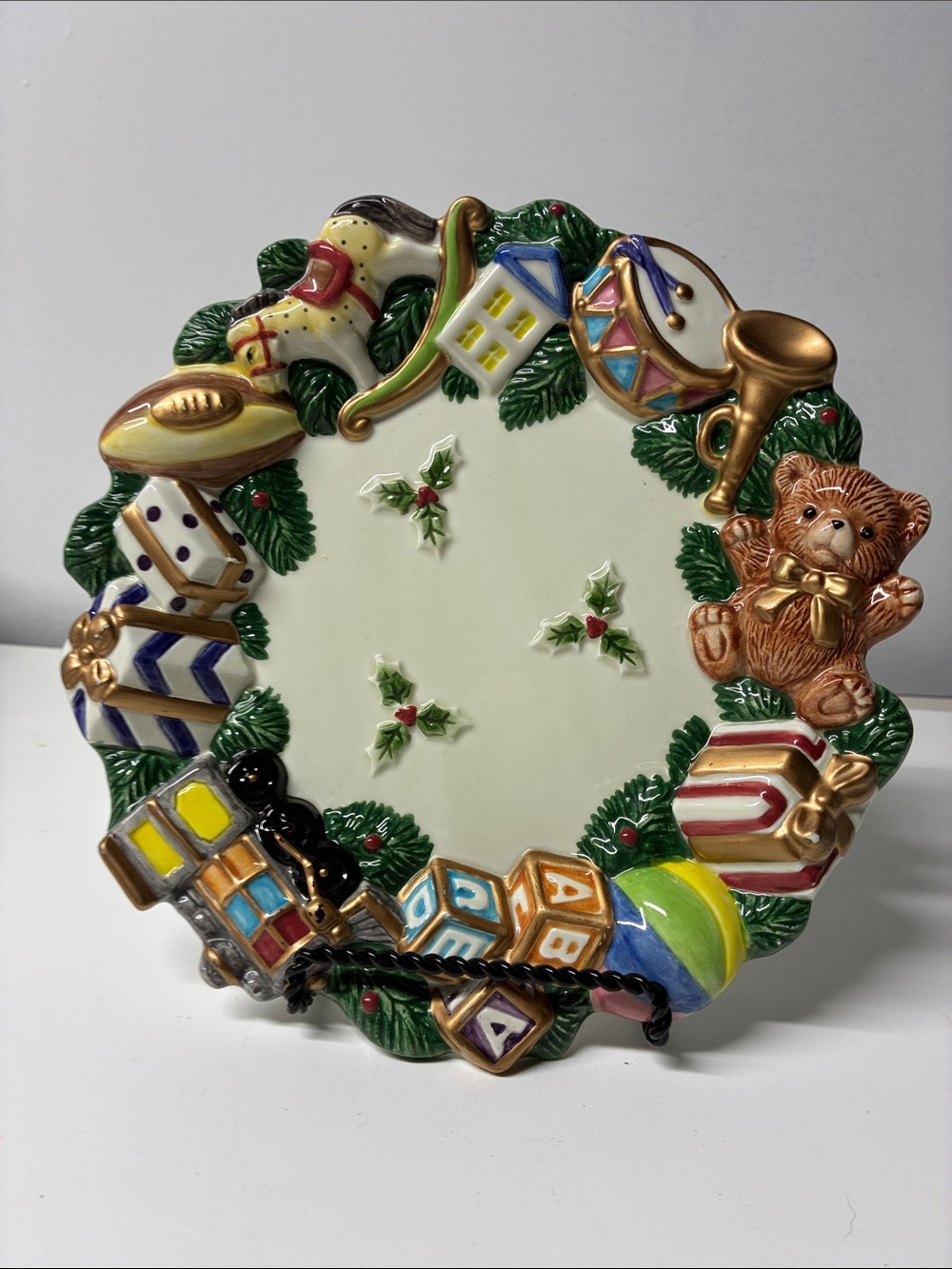 Omnibus By Fitz And Floyd Festive Holiday Toy Wreath Ceramic Hanging Plate -